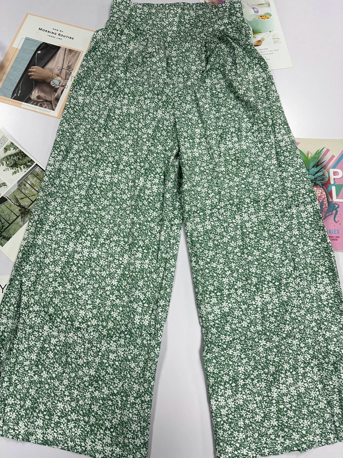 Floral high-waisted bell-bottoms pants